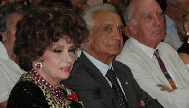 Gina Lollobrigida, Antonino Zichichi e Rolly Marchi Premio Cornaro 2003