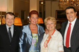 Valeria Valeri, Aldo Giuffrè e Luc Montagnier Premio Cornaro 2005